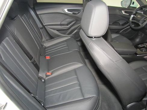 Used 2025 Audi A5 2.0T Premium image 17