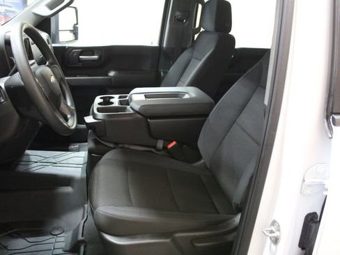 Used 2025 Chevrolet Silverado 2500 W/T w/ WT/CX Safety Package image 17