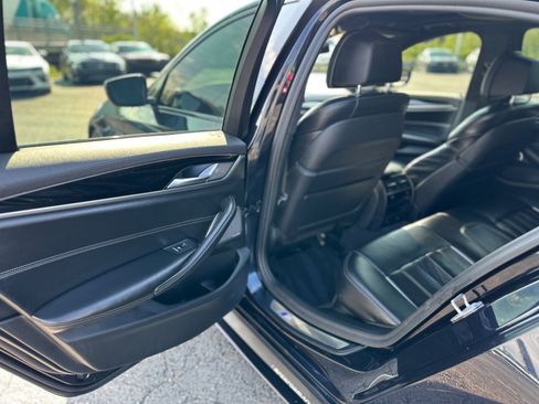 Used 2018 BMW M550i xDrive w/ Dynamic Handling Package AWD/4WD image 35