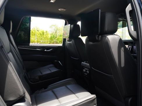 Used 2024 GMC Yukon Denali w/ Advanced Technology Package AWD/4WD image 20