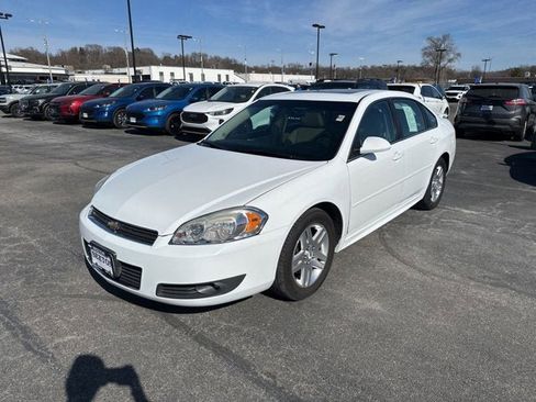 Used 2011 Chevrolet Impala LT w/ Luxury Edition Package image 3