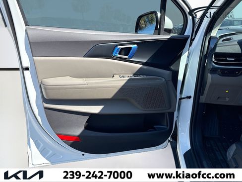 New 2026 Kia Carnival image 22