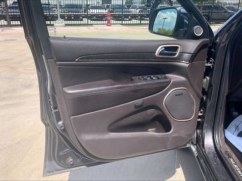 Used 2015 Jeep Grand Cherokee Summit AWD/4WD image 16