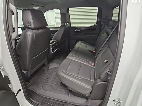 Used 2022 GMC Sierra 1500 SLT w/ SLT Premium Plus Package image 33