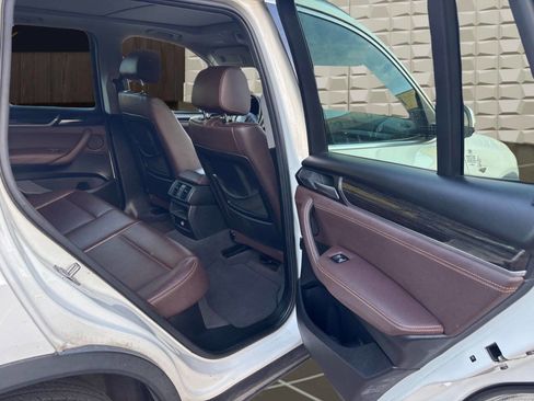 Used 2017 BMW X3 xDrive28i AWD/4WD image 17