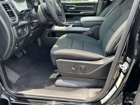 Used 2025 RAM 1500 Big Horn RWD image 17