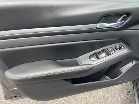 Used 2022 Nissan Altima 2.5 SV image 13