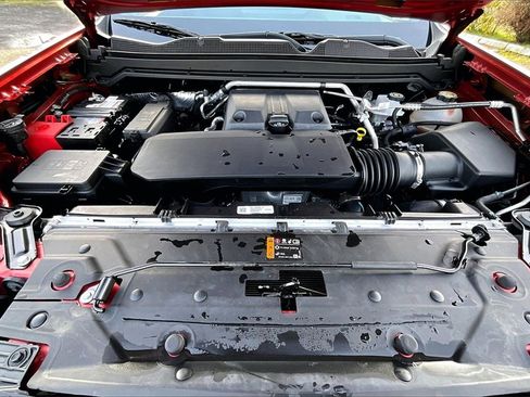 Used 2023 Chevrolet Colorado Trail Boss image 30