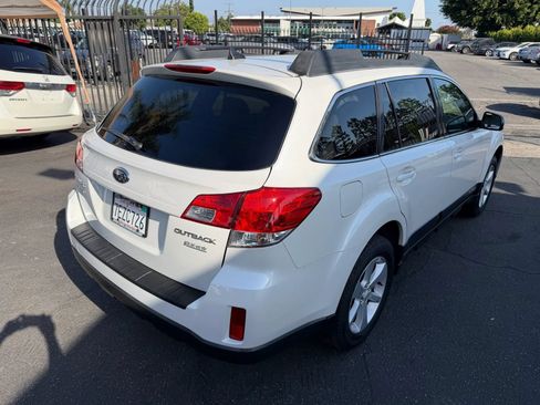 Used 2014 Subaru Outback 2.5i Premium AWD/4WD image 20