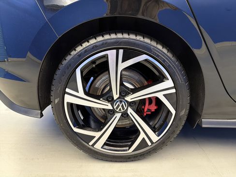 Used 2024 Volkswagen GTI SE image 9