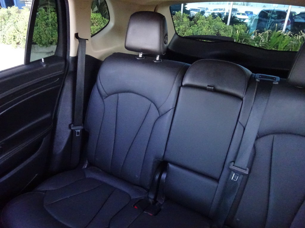 Certified 2017 Buick Envision Essence FWD image 13
