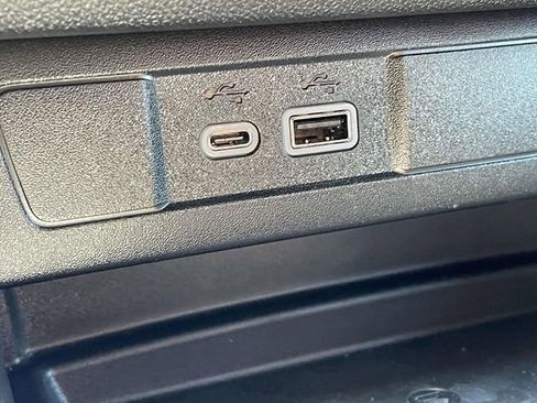 Used 2025 Chevrolet Colorado Trail Boss image 21