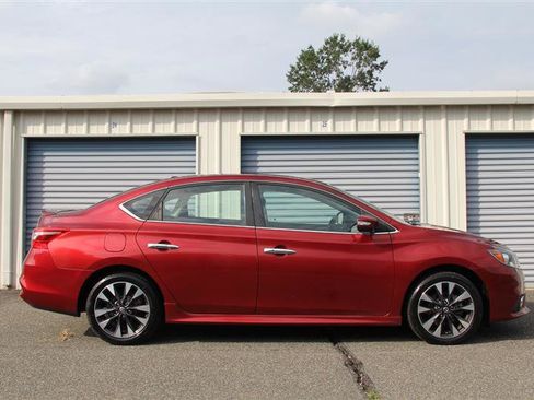 Used 2018 Nissan Sentra SR w/ Premium Package (P02) FWD image 8