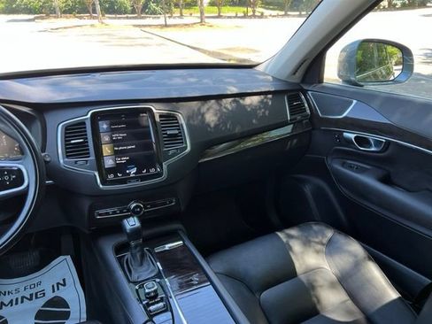 Used 2018 Volvo XC90 T6 Momentum w/ Momentum Plus Package AWD/4WD image 29