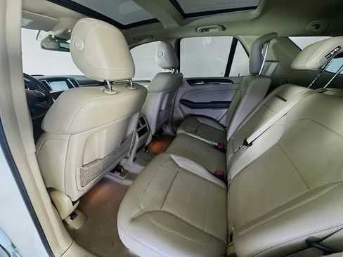 Used 2014 Mercedes-Benz ML 350 4MATIC image 24