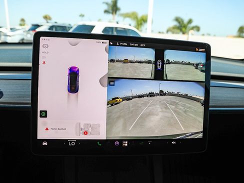 Used 2025 Tesla Model Y Long Range RWD image 22