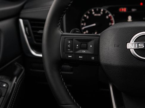 New 2026 Nissan Rogue SV AWD/4WD image 21
