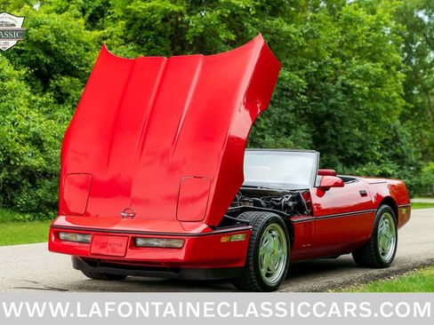 Used 1988 Chevrolet Corvette Convertible RWD image 53