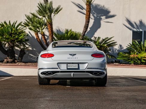 Used 2024 Bentley Continental GT image 15