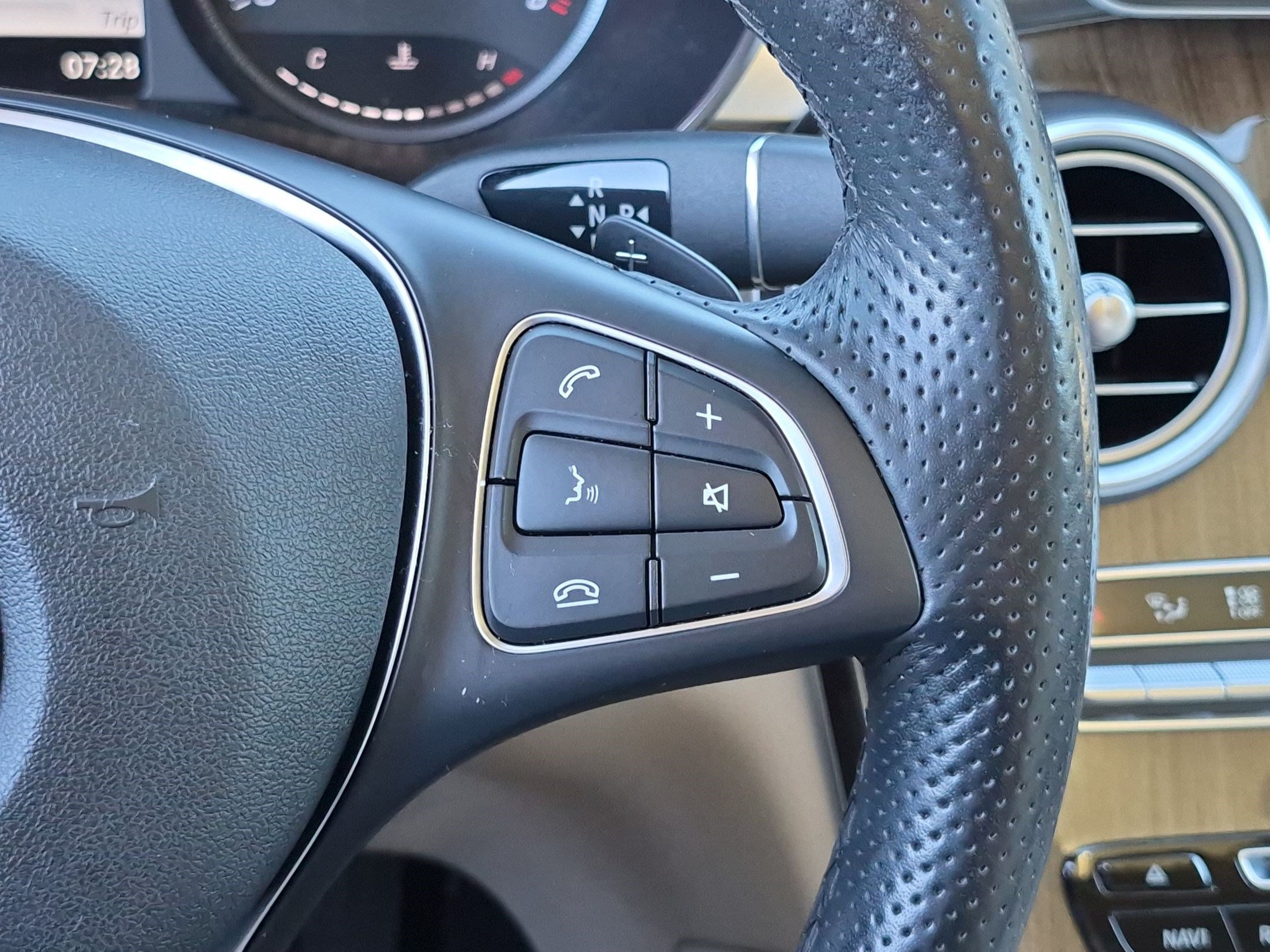 Certified 2019 Mercedes-Benz GLC 300 4MATIC image 15