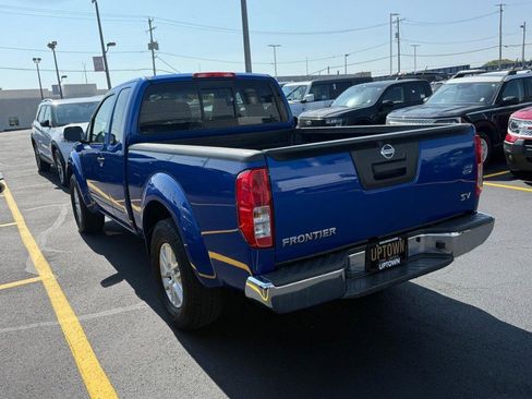 Used 2015 Nissan Frontier SV image 7