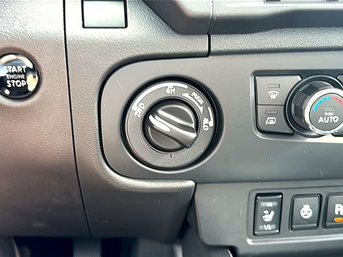 New 2026 Nissan Frontier SV w/ SV Convenience Package image 24