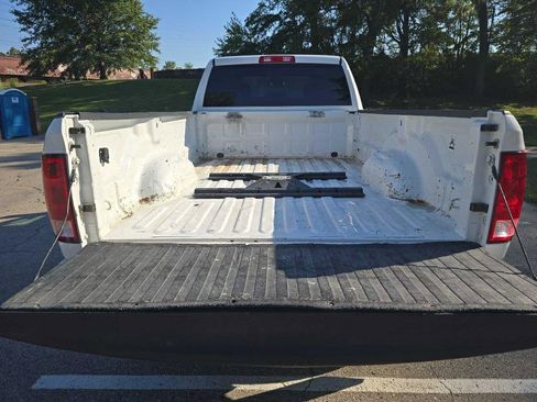 Used 2016 RAM 2500 Tradesman w/ Chrome Appearance Group image 29