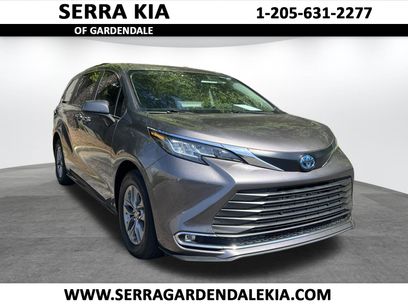 Used 2022 Toyota Sienna XLE w/ XLE Plus Package