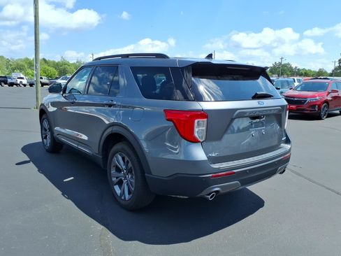 Used 2024 Ford Explorer XLT w/ Equipment Group 202A AWD/4WD image 3