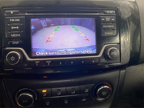 Used 2017 Nissan Sentra SV image 27