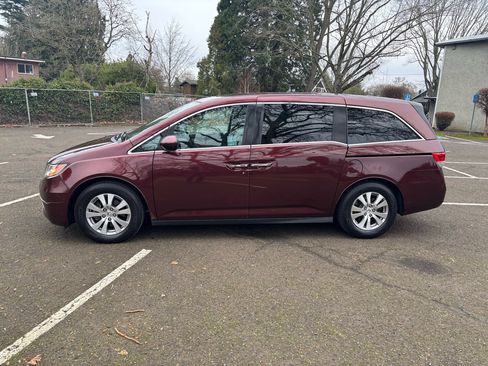 Used 2016 Honda Odyssey EX-L image 3