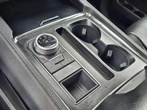 Used 2024 Ford Expedition XLT RWD image 29