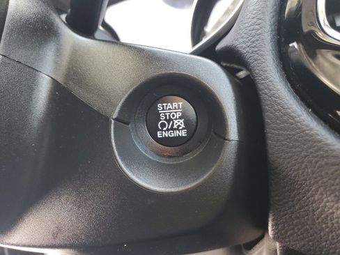 Used 2020 Jeep Compass Latitude image 17