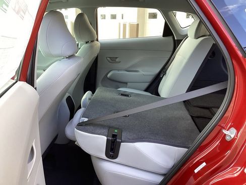 New 2026 Hyundai Kona SE image 23