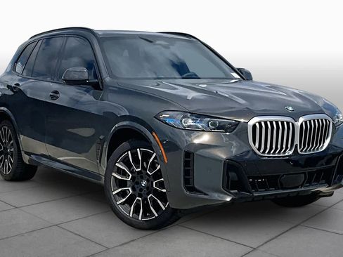 Used 2026 BMW X5 sDrive40i w/ M Sport Package RWD image 2