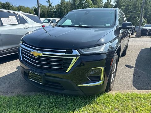 Used 2022 Chevrolet Traverse LT AWD/4WD image 4
