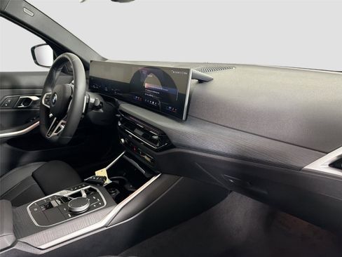 New 2026 BMW 330i Sedan w/ M Sport Package RWD image 28
