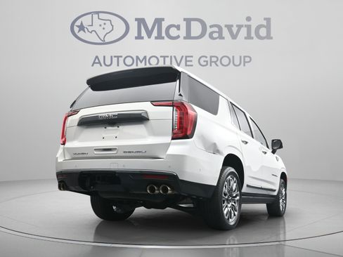Used 2024 GMC Yukon Denali Ultimate AWD/4WD image 32