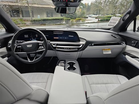 New 2026 Cadillac Lyriq Premium Sport image 19