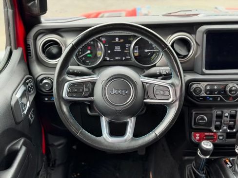 Used 2021 Jeep Wrangler Unlimited Rubicon 4xe w/ Cold Weather Group AWD/4WD image 22