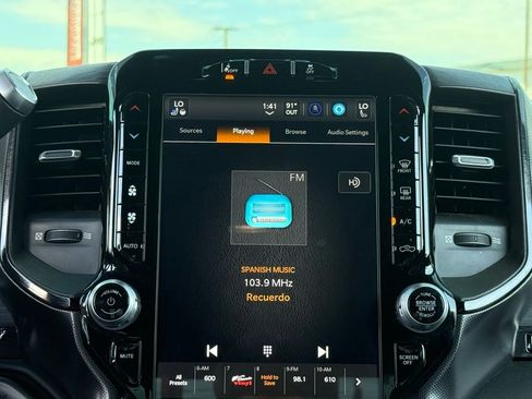 Certified 2022 RAM 2500 Limited image 32