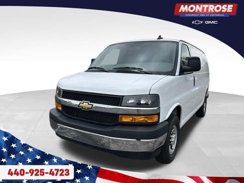 Used 2024 Chevrolet Express 2500 w/ Driver Convenience Package RWD image 1