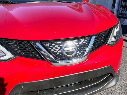 Used 2018 Nissan Rogue Sport SV w/ SV Technology Package image 28