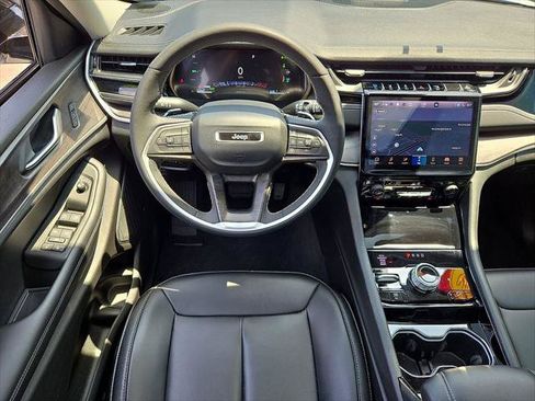 Certified 2023 Jeep Grand Cherokee 4WD 4xe image 11