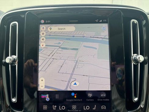 New 2026 Volvo XC40 B5 Plus w/ Protection Package Premier image 20