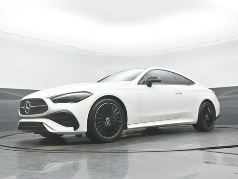 Used 2024 Mercedes-Benz CLE 450 4MATIC Coupe image 29