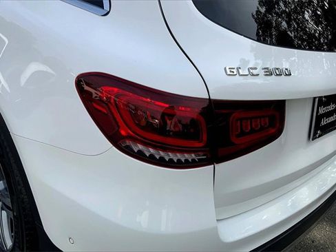 Certified 2022 Mercedes-Benz GLC 300 4MATIC image 25