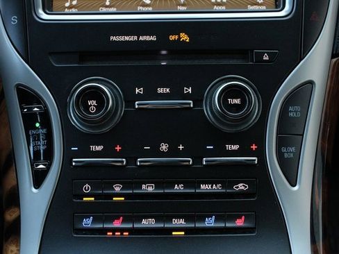 Used 2018 Lincoln MKX Reserve w/ Lincoln MKX Climate Package image 16