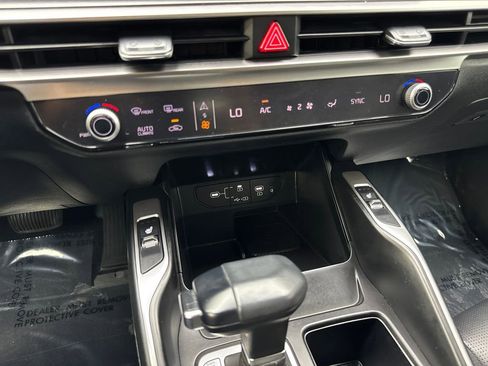 Used 2025 Kia Sorento S w/ Panoramic Sunroof Package FWD image 66