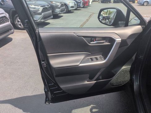 Certified 2025 Toyota RAV4 XLE AWD/4WD image 10